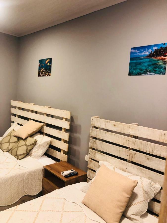 Posada Calvin House ซานอันเดรส ภายนอก รูปภาพ